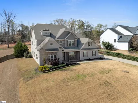 112 Ivy Woods Ct, Fountain Inn, SC 29644