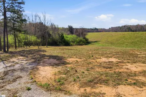 1274 Martins Lake Rd, Gray Court, SC 29645