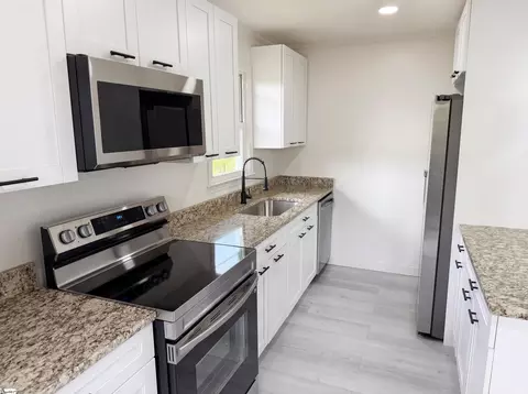Kitchen - 105 Foxhall Ct, Easley, SC 29640 photo 1 of 3