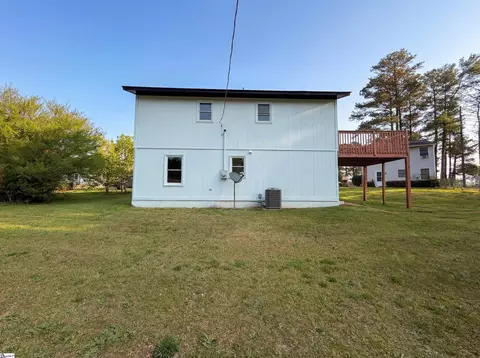 Exterior - 105 Foxhall Ct, Easley, SC 29640 photo 2 of 6