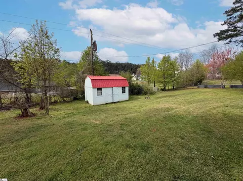 Exterior - 105 Foxhall Ct, Easley, SC 29640 photo 5 of 6