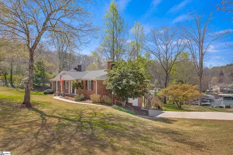 Exterior - 101 Cardinal Dr, Seneca, SC 29672 photo 3 of 11