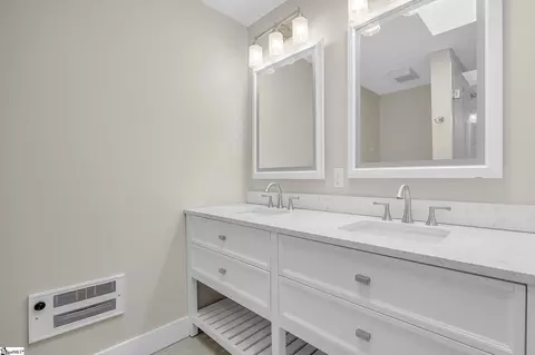 Bath - 101 Cardinal Dr, Seneca, SC 29672 photo 1 of 6