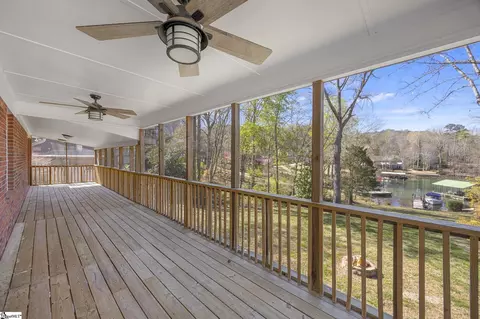 Exterior - 101 Cardinal Dr, Seneca, SC 29672 photo 6 of 11