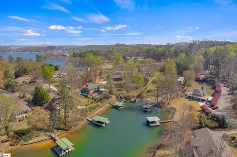 View/Area - 101 Cardinal Dr, Seneca, SC 29672 photo 1 of 2