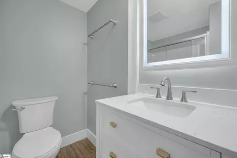 Bath - 101 Cardinal Dr, Seneca, SC 29672 photo 5 of 6