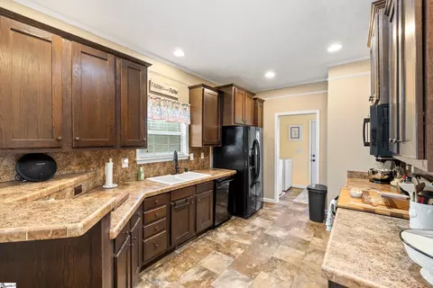 193 Duncan Rd, Easley, SC 29640 photo 8