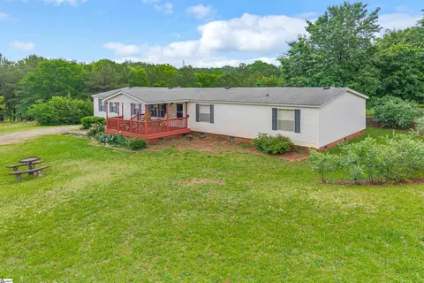 177 Farmers Hill Rd, Liberty, SC 29657