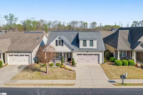 27 Briarhill Dr, Simpsonville, SC 29680