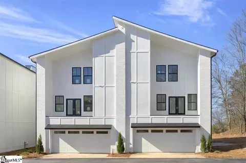 109 Lepak Ln, Greenville, SC 29605