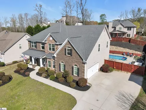 209 Tuscany Falls Dr, Simpsonville, SC 29681