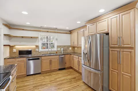 Kitchen - 128 Paddock Dr, Greer, SC 29650 photo 1 of 3