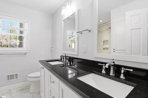 Bath - 128 Paddock Dr, Greer, SC 29650 photo 3 of 4