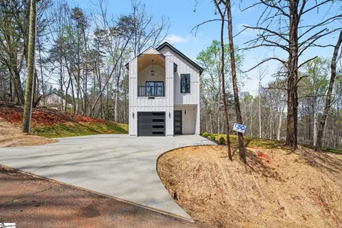 130 Boxwood Ln, Easley, SC 29640