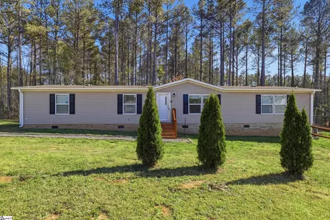 1429 Ball Park Rd, Enoree, SC 29335