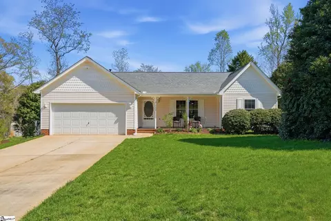 126 Ashlan Woods Ct, Greer, SC 29651