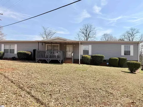 570 Shiloh Church Rd, Wellford, SC 29385