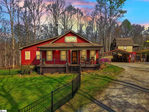 146 Bert Mae Ln, Pickens, SC 29671