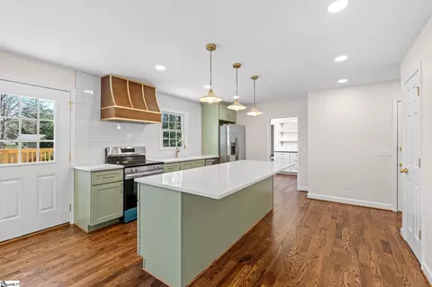 Kitchen - 704 Hedgewood Ter, Greer, SC 29650 photo 1 of 6