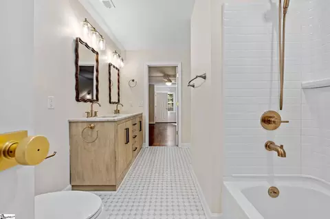 Entry Way - 704 Hedgewood Ter, Greer, SC 29650 photo 4 of 4