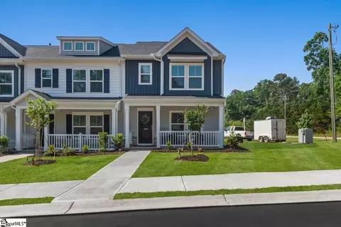 102 Wyndham Way, Laurens, SC 29360