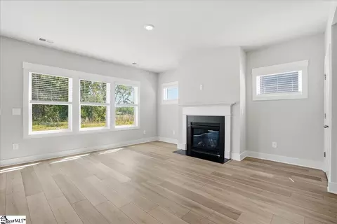 515 Hadlow St, Greer, SC 29651 photo 6