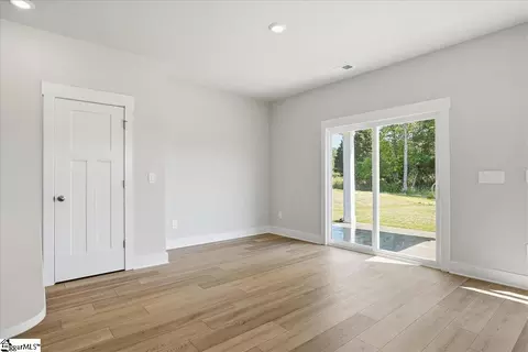 515 Hadlow St, Greer, SC 29651 photo 9