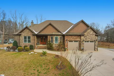 1091 Park Rd, Inman, SC 29349