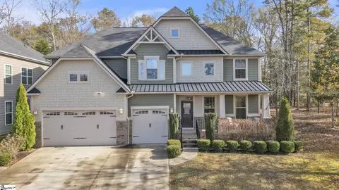 4 Woodland Chase Ct, Simpsonville, SC 29681