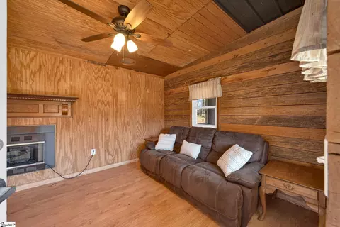 Living - 609 Robinson Bridge Rd, Central, SC 29630 photo 5 of 6