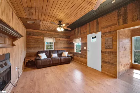 Living - 609 Robinson Bridge Rd, Central, SC 29630 photo 6 of 6