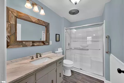 Bath - 609 Robinson Bridge Rd, Central, SC 29630 photo 2 of 3