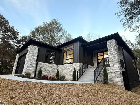 Exterior - 1026 Blumefield Rd, Anderson, SC 29625 photo 11 of 13