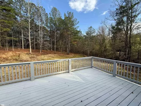 Exterior - 1026 Blumefield Rd, Anderson, SC 29625 photo 9 of 13