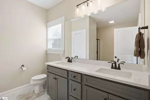 Bath - 40 Silesian Ct, Pelzer, SC 29669 photo 2 of 4