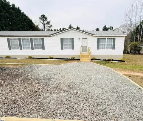 1711 Blackstock Rd, Pauline, SC 29374