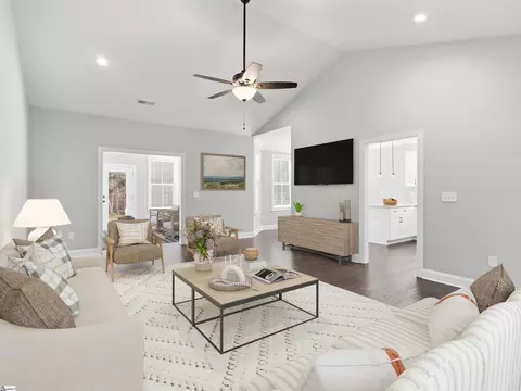 Living - 615 Spearman Rd, Pelzer, SC 29669 photo 1 of 5