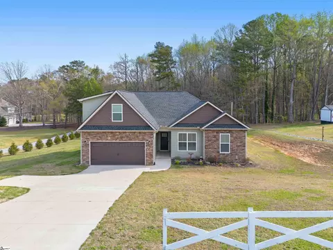 Exterior - 615 Spearman Rd, Pelzer, SC 29669 photo 3 of 9