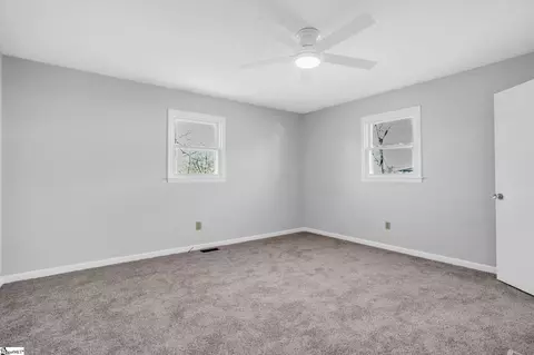 Bedroom - 464 Bishop Dr, Mauldin, SC 29662 photo 8 of 11