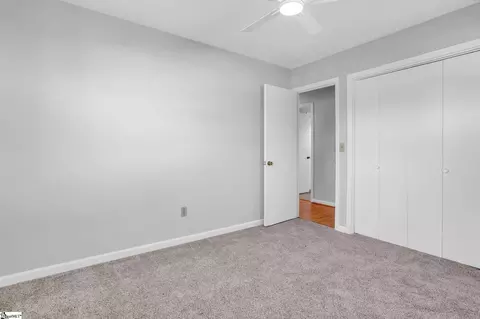Bedroom - 464 Bishop Dr, Mauldin, SC 29662 photo 7 of 11