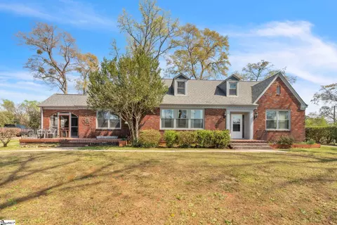 161 E Victoria Rd, Spartanburg, SC 29301