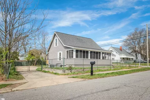 59 Smythe Ave, Greenville, SC 29605