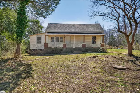 131 Holy St, Spartanburg, SC 29307