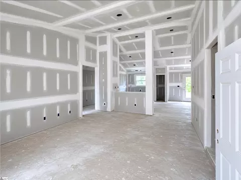 104 Albert Dr, Honea Path, SC 29654 photo 2