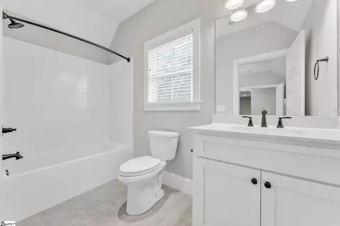 Bath - 766 Mckelvey Rd, Pelzer, SC 29669 photo 2 of 3
