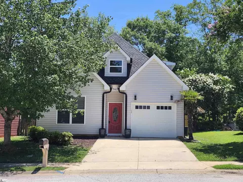 563 Clairidge Dr, Boiling Springs, SC 29316