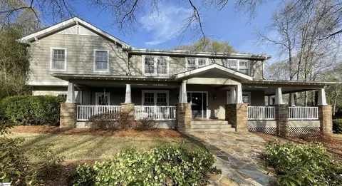 512 Hillpine Dr, Simpsonville, SC 29681