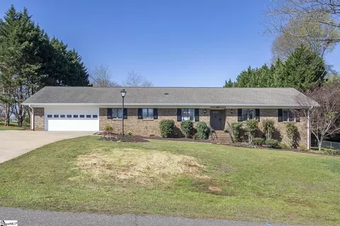 205 Frances Cannon Dr, Anderson, SC 29621