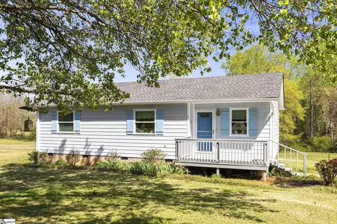 7 Belvue School Rd, Travelers Rest, SC 29690