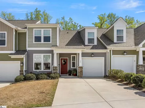 38 Creekhaven Ln, Taylors, SC 29687